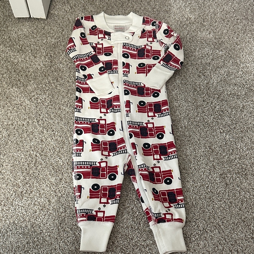 NEW Hanna Andersson Red and White Fire Truck Footie